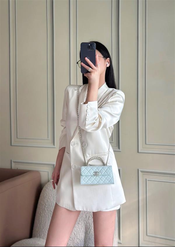 2026127215017451 590